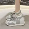 Zapatillas con Velcro para Mujer que Aumentan la Altura 9cm, Nuevo Estilo Primavera 2026, Zapatos Deportivos Casuales Versátiles Adelgazantes y que Aumentan la Altura