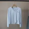 [BiZheng] Nova Camiseta Base Versátil Slimming com Estampa de Letras Estilo Coreano para Mulheres 5881 - Lançamento Primavera 2026