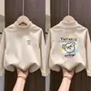 Roupa de Baixo Infantil Gola Alta Meia Outono/Inverno Novo Estilo Veludo Alemão Roupas de Outono para Meninos Top de Manga Longa Quente e Versátil para Crianças de Meia-Idade a Mais Velhas