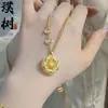 Loja de Ouro Mesmo Estilo Banhado a Ouro Gelo Triturado Trevo de Quatro Folhas Cabacinha Colar para Mulheres, Versátil e Elegante, Borboleta em Forma de Coração Corrente de Clavícula Joia