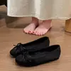 Sapatos Baixos de Salto Baixo com Laço de Ballet Estilo Coreano para Mulheres 2026 Novos Sapatos Mary Jane Planos de Solado Macio Estilo Fada Gentil