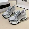 Tênis Dad Shoes para mulheres, com aumento de altura, mesmo estilo de Zhao Lusi, novo 2026, leve, emagrecedor, sola grossa, tênis esportivos casuais, na moda