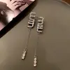 Pendientes Exagerados con Tachuelas de Diamante, Estilo Francés, Aguja de Plata, Pendientes de Botón de Lujo Ligero de Alta Gama, Pendientes de Moda y Elegantes con un Diseño Único