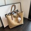 Nueva Bolsa Tote de Gran Capacidad para Viajes Cotidianos Nueva Moda Popular Otoño e Invierno 2025 Bolso de Mano Bolso Cubo Simple y Versátil