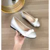 Sapatos Mary Jane femininos redondos estilo francês 2026 novos, sapatilhas slip-on rasas de verão com laço, sapatos versáteis de sola reta