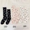 Serie Cabeza de Oso Oso Pequeño Estampado Completo Crema Calcetines de Tres Colores con Cabeza de Oso Calcetines a Media Pantorrilla Calcetines Femeninos a Media Pantorrilla