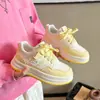 Zapatos Infantiles 2026 Primavera/Otoño Nuevo Estilo Zapatos Deportivos Elegantes y Lindos para Niñas Niños Medianos/Grandes Versátiles Zapatos Casuales para Estudiantes de Primaria
