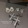 Pendientes deslumbrantes de lazo con gemas chapados en oro de 18 quilates pendientes de anillo de ocho corazones y ocho flechas pendientes de cruz