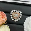 Foto Real del Nuevo Broche Dopamina Corazón Verano 25P para Mujer, Pequeño Broche Elegante Estilo Chanel de Resina Azul con Pedrería Completa