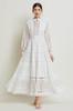 Vestido Retrô de Moda Francesa Transfronteiriça 2025 Renda Aplicada Design Decote V Vestido Manga Lanterna