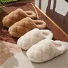 Pantuflas de Algodón para Mujer 2026 Nuevo Otoño Invierno Interior Hogar Antideslizantes Con Felpa Calientes Zapatos Postparto Pantuflas de Felpa Hombre