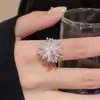 Anillo de Diente de León Exquisito y de Alta Gama para Mujer, Diseño de Flor Tridimensional, Moderno y Único, Estilo Celebridad de Internet, Anillo Abierto Ajustable, Anillo para Dedo Índice de Nicho