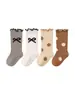 Calcetines de longitud media para niños para primavera y otoño, calcetines de algodón con lunares de encaje y lazo para niñas, suaves y no restrictivos, calcetines de bebé Clase A