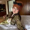 Chaqueta para Niñas Estampado de Leopardo Retro Set 2026 Otoño Nueva Chaqueta de Manga Larga con Cremallera y Cuello Alto para Niños Cardigan Elegante