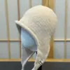 Sombrero de Punto Casual Simple con Protección para los Oídos para Mujer Otoño Invierno Cálido A prueba de Viento de Lana con Lazo Hace que la Cara se Vea Más Pequeña Versátil Gorro Envolvente