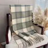 Bufanda Chal de Imitación Cachemir con Cuadros Degradados Estilo Coreano para Hombres y Mujeres, Bufanda Cálida y de Moda con Borlas para Otoño e Invierno, Ideal para Ir al Trabajo