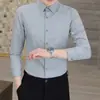 Recomendação popular: Camisa de manga longa estilo business casual com botões e colarinho listrado claro e escuro