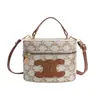 Bolso de Cubo Texturizado de Moda de Este Año para Mujer, Bolso de Hombro Color-Blocking Elegante Nuevo Invierno 2026, Bolso de Maquillaje Versátil