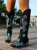 Nuevos en stock botas largas étnicas bordadas de talla grande con tacones gruesos, botas largas de montar bordadas estilo europeo y americano, botas de vaquero