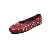 Zapatos planos de piel auténtica con tachuelas para mujer, zapatos de un solo color de corte bajo, nuevo modelo de otoño, piel auténtica por dentro y por fuera, punta redonda, cómodos zapatos bajos de un solo color para mujer, talla 40