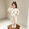 Conjunto de Sudadera Dopamina y Pantalones para Niñas Primavera/Otoño 2026 Estampado de Dibujos Animados Top de Cuello Redondo Conjunto de Joggers