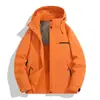 Jaqueta Impermeável e à Prova de Vento para Exterior Três em Um com Aumento Removível para Outono e Inverno Casaco de Montanhismo Casal Masculino