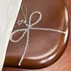 Chic Coreano Nuevo Estilo Dulce Lazo de Perlas Colgante de Corazón Plateado Llavero de Coche Encanto para AirPods Accesorio de Teléfono