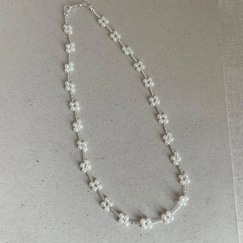 251