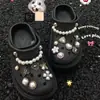 Tamancos Transparentes Coração Feminino Borboleta Flor Água Sapato de Alta Qualidade Fivela Decorativa para Cabedal de Sapato Fivela Removível para Tamanco