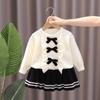 Traje de suéter para niña 2022 otoño e invierno Nuevo conjunto de punto de dos piezas para bebé niña estilo coreano top falda traje falda
