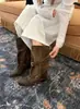 Botas de mujer de moda hasta la mitad de la pantorrilla 2026 otoño e invierno nuevo estilo botas sencillas con mangas de empalme y hebilla de cinturón botas de moda de pierna ancha