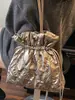 Bolso bandolera con cordón de diamante para mujer 2025 Invierno Nuevo Ropa de algodón Simple Casual Bolso de axila de alto valor