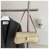 Bolso de Mano Cuadrado Pequeño de Lujo Ligero Estilo Coreano para Mujer, Nuevo Bolso de Hombro Moda Otoño 2025 con Hebilla de Cierre, Bolso de Axila para Viajes