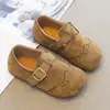 Sandálias Birkenstock retrô para meninas, nova coleção de outono 2026, sapatos casuais retrô infantis, estilo britânico, sapatos de couro com sola macia para bebês e crianças pequenas