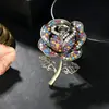 Broche de Rosa de Aleación de Alta Gama Resistente con Pedrería para Mujer, Colorido y de Moda, Pin para Ropa Incrustado con Diamantes, Joyería