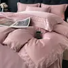 Lujoso y elegante juego de cama de cuatro piezas de algodón de grado A, con un diseño europeo sencillo, colores lisos y adecuado para hoteles.
