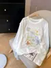 Camiseta fina blanca de cuello redondo para mujer con protección solar, nuevo estilo verano 2026, adelgazante y favorecedora, estilo casual, top elegante con protección solar