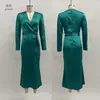 Vestido Longo Sexy de Outono 2025 Novo Europeu e Americano Transfronteiriço Feminino Justo com Decote V e Cintura Alta com Amarração