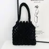 Bolso de Mano Tejido Versátil Primavera/Verano 2026 Bolso Hueco para Mujer Bolso de Punto Nuevo de Moda Estilo Ins Bolso de Playa