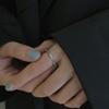 Anillo de perlas de alta calidad para mujer, moderno, abierto, ajustable, con diseño de nicho de lujo ligero y viento frío.