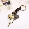 Punk fábrica direta homens vintage cowhide chaveiro liga chave pingente punk couro chaveiro