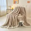 Manta Nueva Jacquard Suave de Terciopelo de Algodón Lana de Cordero Manta de Sofá Manta Otoño/Invierno Engrosada Más Terciopelo Estilo Crema Manta Casual Cálida