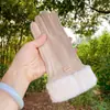 Guantes Cálidos de Gamuza de Venta Caliente Transfronteriza para Mujer Otoño e Invierno 2025 Compatibles con Pantalla Táctil Forrados de Felpa Engrosados Guantes para Ciclismo al Aire Libre