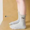 Calcetines cortos para niños para primavera y otoño, calcetines con lazo para niñas, calcetines de princesa de encaje de algodón peinado, calcetines blancos de media pantorrilla