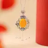 Yuebao Jewelry Plata de Ley S925 Cera de Abeja Vintage Viejo Nuevo Chino Flor de Loto Mariposa Fideos de Huevo Borla Colgante Colgante de Plata