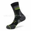Calcetines deportivos de media pantorrilla para hombre de talla grande transfronterizos, calcetines para baloncesto y running, que absorben el sudor y son transpirables, con suela tipo toalla, y con diseño de letra y bloques de color para exportación