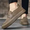 Outono 2026 Novos Mocassins Masculinos Respiráveis Estilo Coreano Moda Sapatos Casuais Sapatos Individuais Jovens Masculinos Tendência