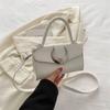 Bolsa Transversal Pequena Quadrada Feminina de Cor Sólida Simples Texturizada Nova Primavera 2024 Estilo Ocidental Casual Estilo Coreano