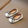 Sapatos de Couro para Meninas 2026 Primavera e Outono Novos Estilo Coreano Fashionáveis Sapatos de Solado Macio Sapatinhos de Bebê Menina com Laço Sapatos de Princesa Tendência