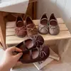 Zapatos Infantiles de Cuero Mate Francés 2026 Primavera/Otoño Nuevo Estilo Coreano Zapatos de Princesa con Lazo para Niñas Suela Suave Versátiles Zapatos de Vestir